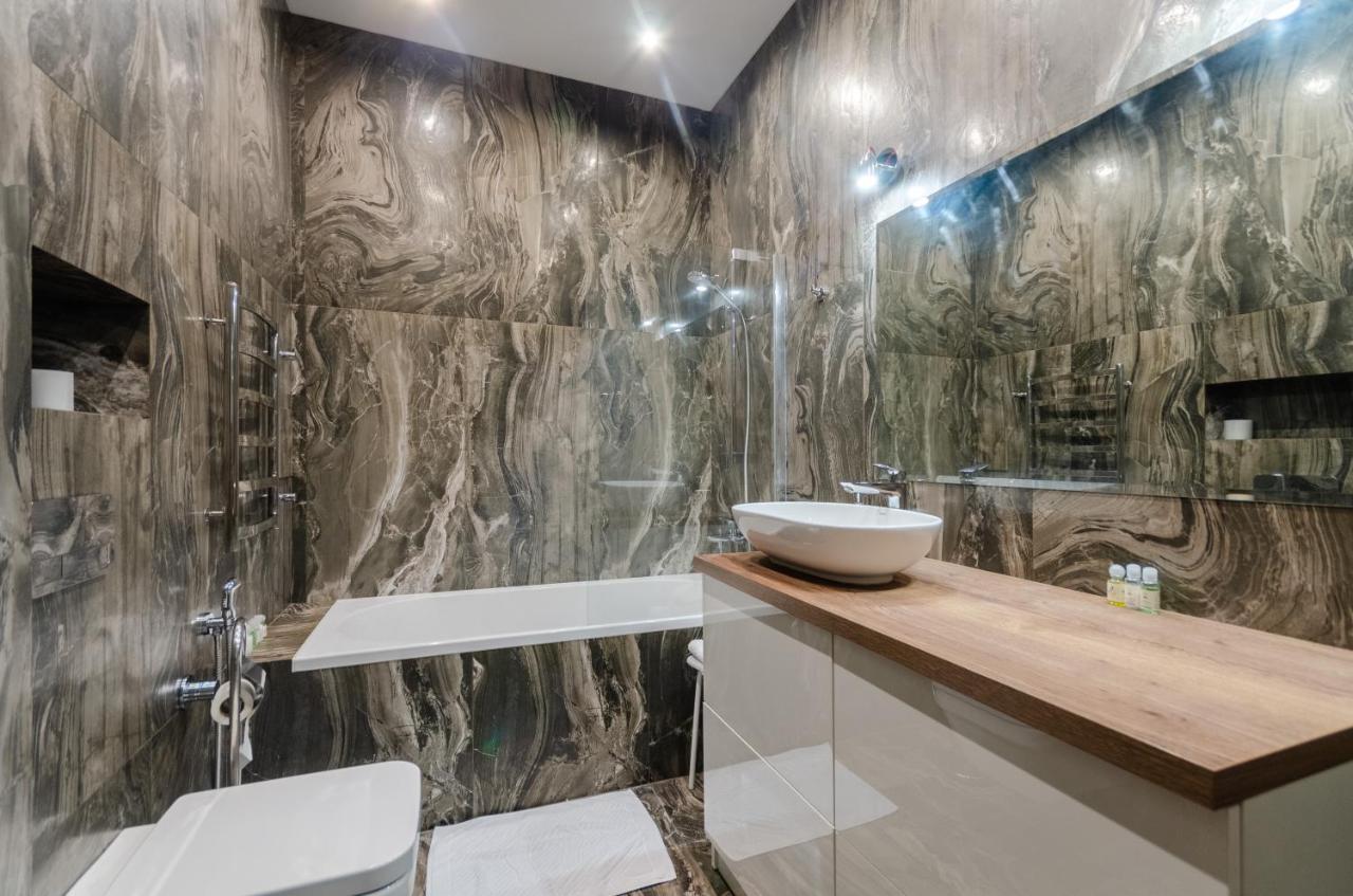 Petrovdom Apartaments 8-188 In Rc Central Park, 7 John Mccain Street Kiev Exterior foto
