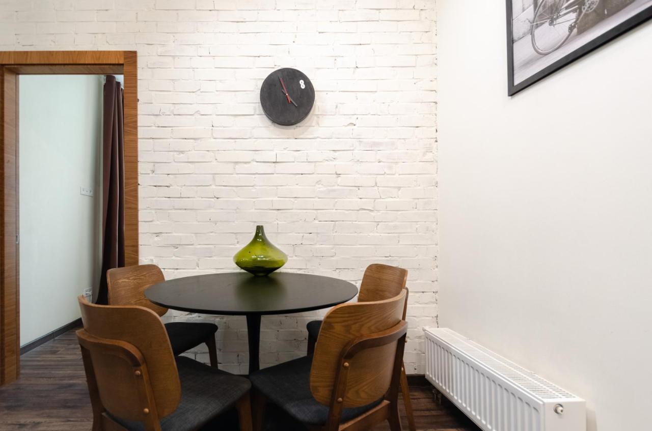 Petrovdom Apartaments 8-188 In Rc Central Park, 7 John Mccain Street Kiev Exterior foto